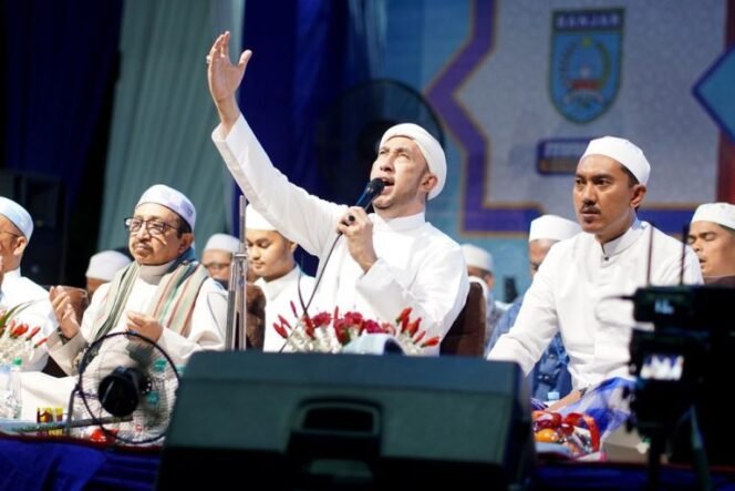 
 Ribuan Jemaah Padati Banjar Bersholawat Bersama Habib Ali Zainal Abidin bin Segaf Assegaf