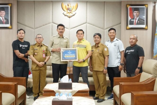 
 Persemar Berhasil Kawinkan Dua Gelar, Bupati Banjar Berikan Bonus 25 Juta