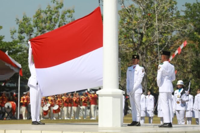 
 Pimpin Upacara HUT RI ke-81, Gubernur Kalsel Kobarkan Semangat Perjuangan Pahlawan Merebut Kemerdekaan