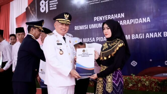 
 Gubernur Kalsel Serahkan SK Remisi HUT RI ke-81 Kepada 6.189 Warga Binaan