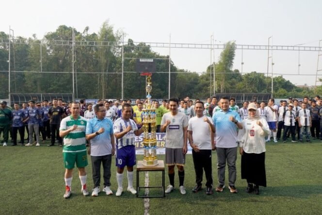 
 Diikuti 33 Tim, Bupati Banjar Tekankan Sportivitas dalam Festival Mini Soccer