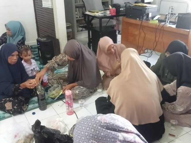 
 Ibu-ibu Desa Keramat Olah Sampah Organik Jadi Eco Enzyme, Alternatif Pembersih Alami