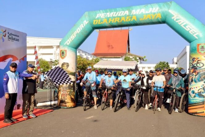 
 500 Goweser SKPD Meriahkan Peringatan Hari Jadi ke-76 Kalsel & HUT ke-81 RI