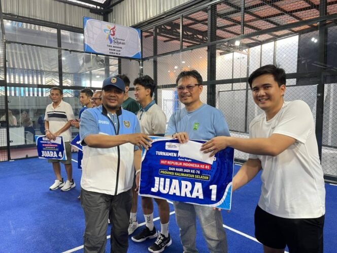 
 Pererat Silaturahmi & Budayakan Olahraga, Bapenda Kalsel Juarai Turnamen Padel Antar-SKPD