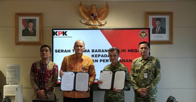 
 KPK RI Serahkan Aset Rampasan Rp24,3 Miliar kepada Kemhan RI
