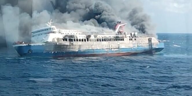
 KM Mutiara Sentosa II Terbakar, Kemenhub Gerak Cepat Evakuasi Penumpang