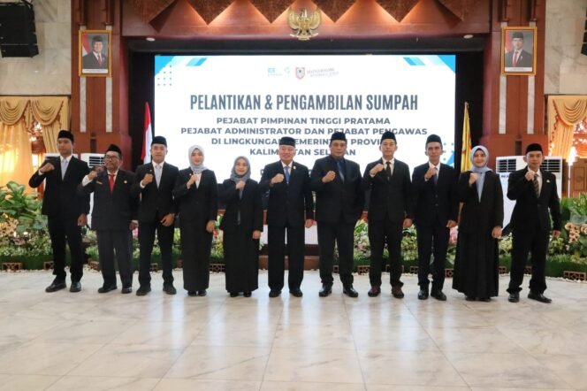
 Lantik 10 Pejabat Pemprov Kalsel, Gubernur Minta BKD Siapkan Sistem Manajemen Talenta