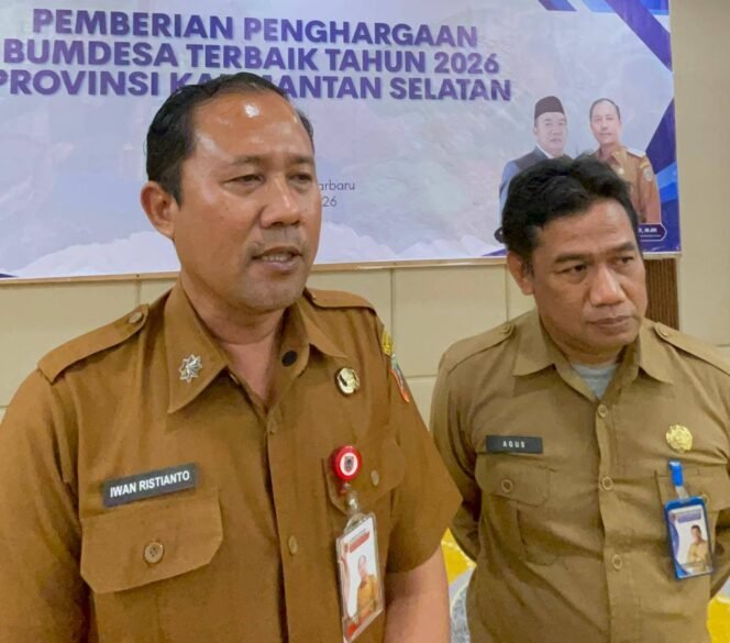 
 Pemprov Kalsel Berikan Bantuan untuk BUMDesa Produktif, Dari Combine Harvester hingga Alat Pascapanen