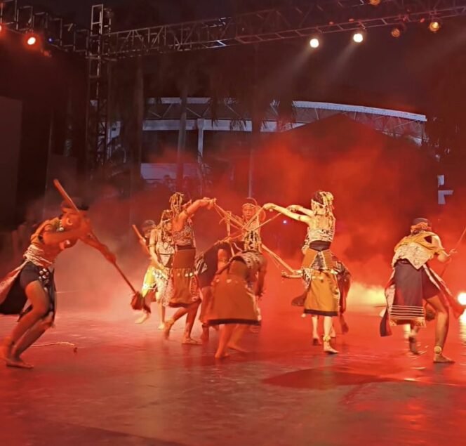 
 Tari Njipah Bawa Suluh Banua Tabalong Angkat Tradisi Dayak Deah Menuju Parade Tari Nusantara di TMII