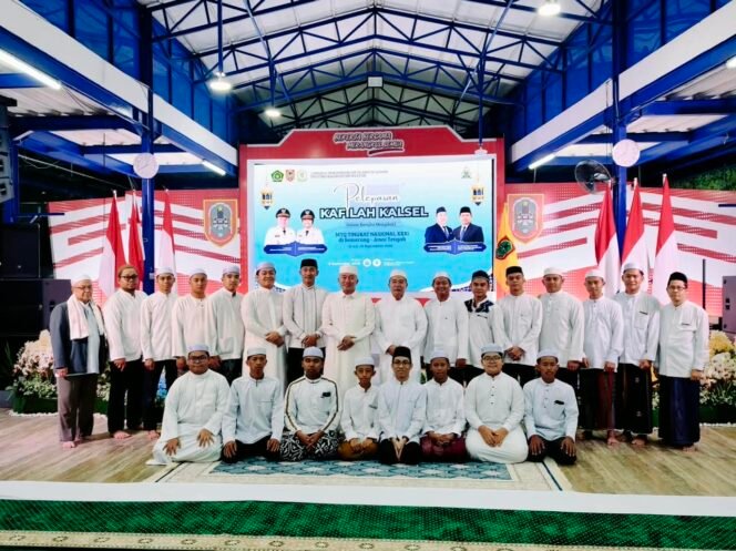 
 Gubernur Kalsel Lepas 56 Kafilah Menuju MTQ Nasional, Tekankan Kesehatan & Fokus Bertugas