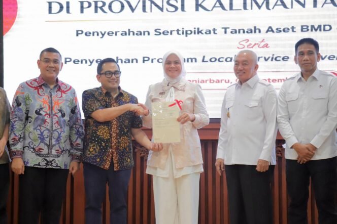 
 Pemko Banjarmasin Terima Sertifikat Aset & Program LSDP Senilai Rp157 Miliar