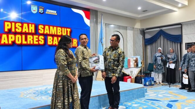 
 DPRD Banjar Apresiasi AKBP Fadli, Sambut Kapolres Baru AKBP Boni Ariefianto