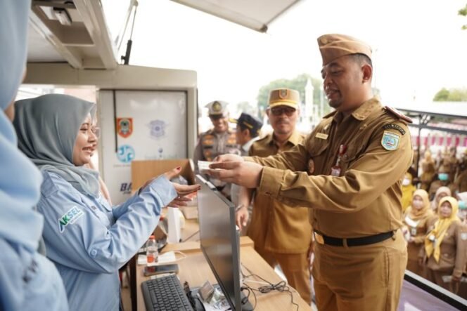 
 Sekda Banjar Dorong ASN Jadi Panutan Kepatuhan Pajak Kendaraan Bermotor