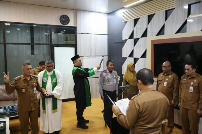 
 Pemkab Kotabaru Lantik Pejabat JPT & Pengawas