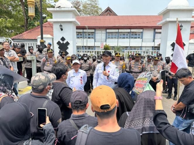 
 Terima Aspirasi Masyarakat, Pemkab Banjar Akan Segera Tindaklanjuti Tuntutan Warga Rantau Bakula