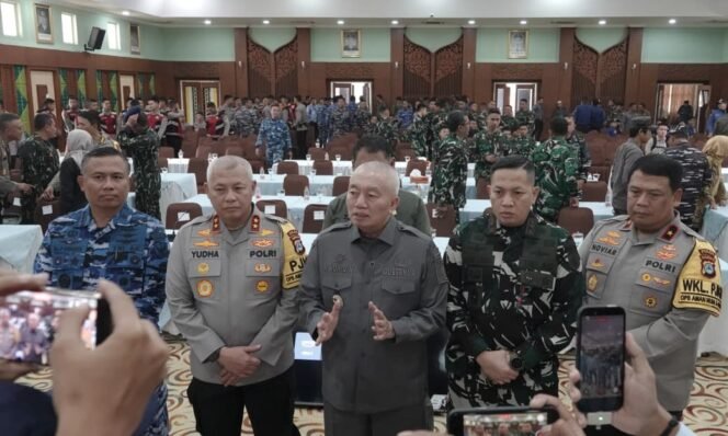 
 Rapat Koordinasi Karhutla Bersama Forkopimda Kalsel, Muhidin Tegaskan Optimalisasi Pemadaman Terus Dilakukan