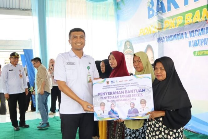 
 Dinas PUPR Kalsel Salurkan 8 Unit Pembangunan Tangki Septik ke Desa Baringin A Dukung Sanitasi Sehat