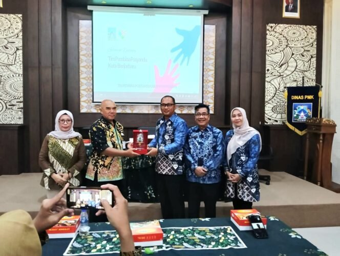 
 Melalui Sinergi Lintas OPD, Ketua TP Posyandu Banjarbaru Dorong Penguatan Posyandu 6 Bidang SPM