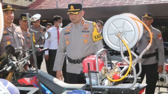 
 Polres Banjar Siagakan Tim Buru Api Marta Presisi Hadapi Karhutla
