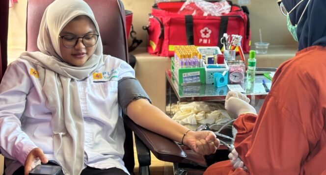 
 PLN Icon Plus Regional Kalimantan Dorong Kepedulian Lewat Donor Darah