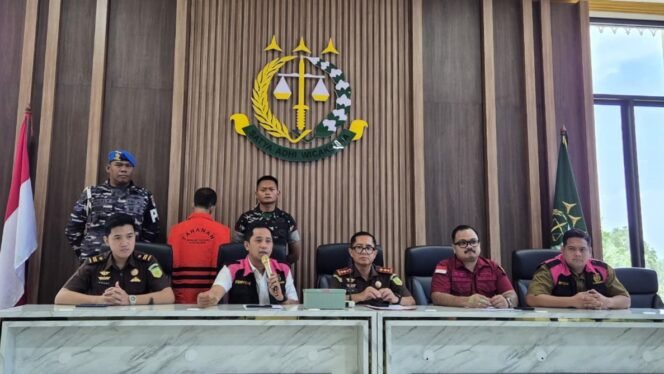 
 Kejari Kotabaru Tetapkan Tersangka Dugaan Korupsi Dana BOSP SMAN 1 Kotabaru