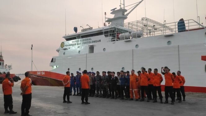 
 Basarnas Perpanjang Operasi SAR KM Virgo Transport 8, 126 Korban Masih Dicari