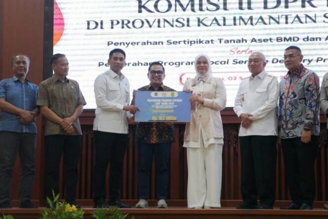 
 Melalui Program LSDP, Komisi II DPR RI Dorong Pengelolaan Sampah di Kalsel