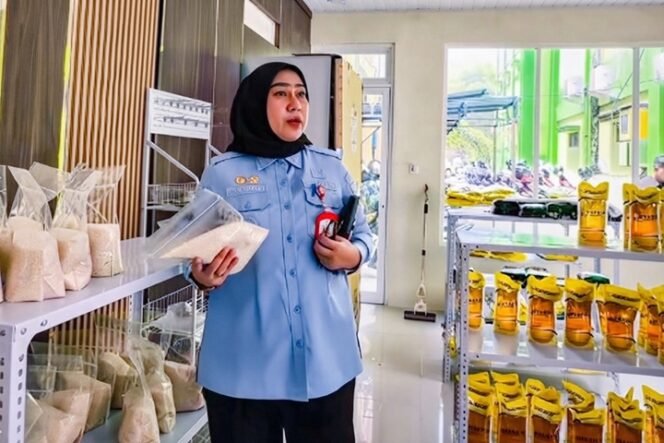 
 Cek Kios Pangan Hingga Harga Beras, Wali Kota Banjarbaru Tekankan DKP3 Harus Jaga “Piring Makan” Warga