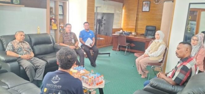 
 Kembangkan Wisata Susur Sungai, Dispar Kalsel Perkuat Kolaborasi dengan Barito River Cruise