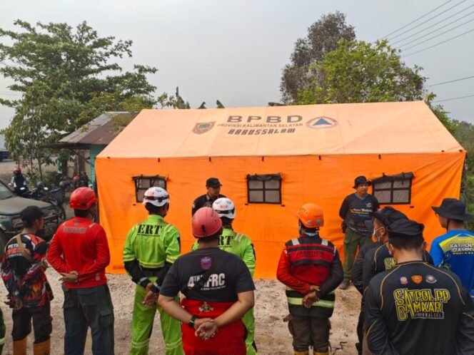 
 Mitra Pertambangan Kerahkan 70–80 Personel Padamkan Karhutla di Blok Merah Gubernur Syarkawi
