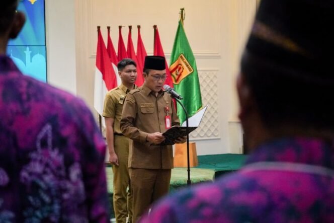 
 Sekda Banjarbaru Lantik Dewan Hakim MTQ XXI, Tekankan Profesionalisme & Objektivitas