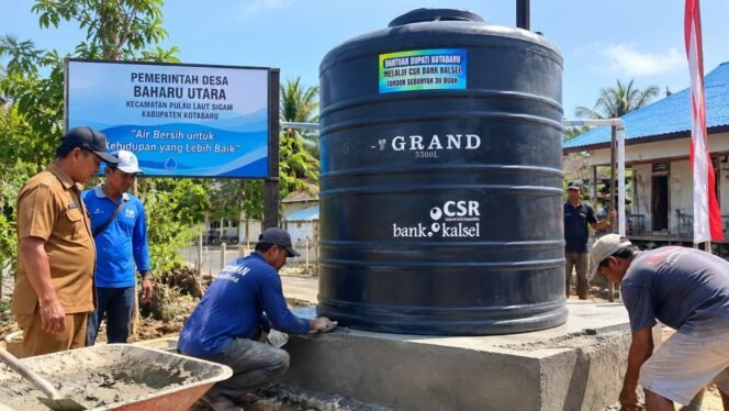 
 Foto: Ilustrasi Pemasangan Tandon Bantuan untuk Desa Baharu Utara.