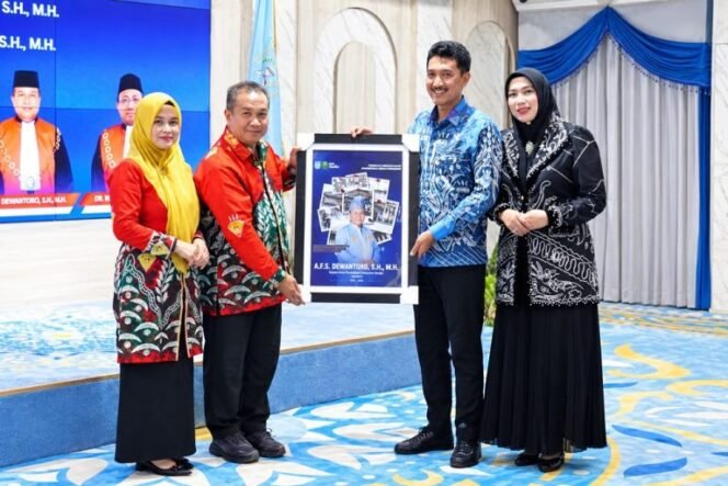 
 Gelar Pisah Sambut Ketua PN Martapura, Bupati Banjar Apresiasi Pengabdian Pejabat Lama
