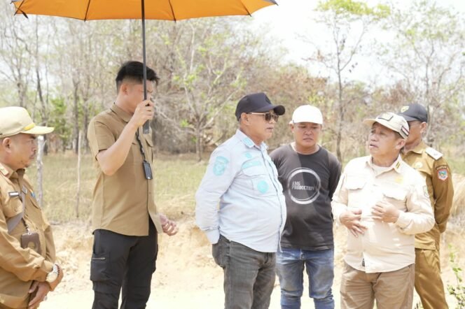 
 Bupati Kotabaru Tinjau Lokasi Sekolah Rakyat & Rumah Sakit di Tanjung Lalak