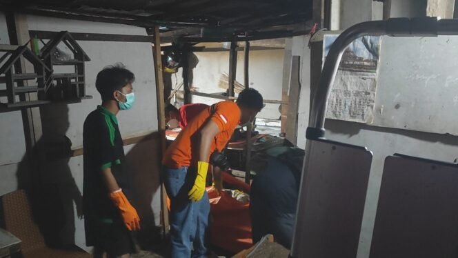 
 Perempuan 59 Tahun Ditemukan Meninggal di Rumah, Polisi Pastikan Tak Ada Tanda Kekerasan