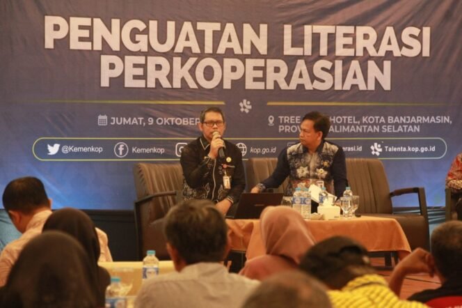 
 Kemenkop Perkuat Kapasitas Pengurus Koperasi, Diskop UKM Kalsel Apresiasi Literasi Perkoperasian