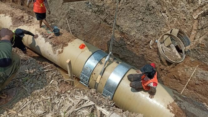 
 Penyambungan Pipa Transmisi Selesai, Suplai Air Baku BPAM Banjarbakula Capai 70 Persen