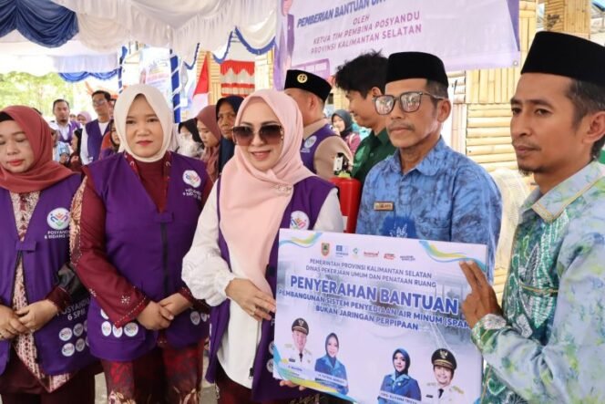 
 Perkuat Akses Air Minum Warga Kotabaru, Pemprov Kalsel Salurkan Dua Unit SPAM