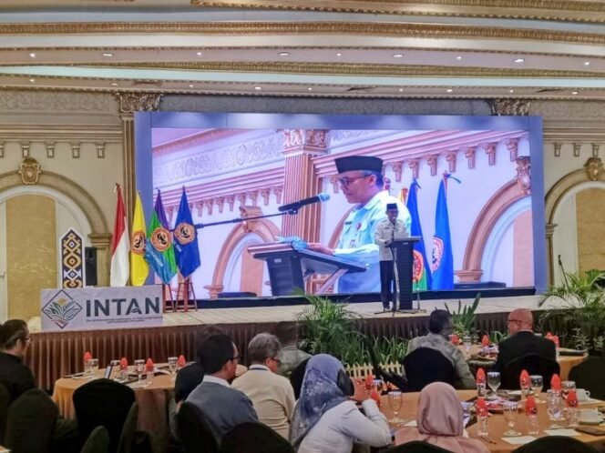 
 Pemprov Kalsel Dorong Revitalisasi Polder Alabio Berbasis Riset