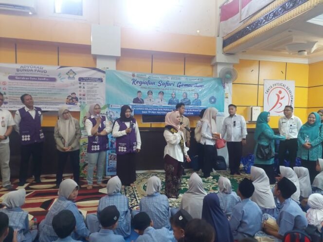 
 Safari GEMARIKAN, Pemprov Kalsel Dorong Masyarakat Kotabaru Jadikan Ikan Bagian dari Pola Makan Keluarga
